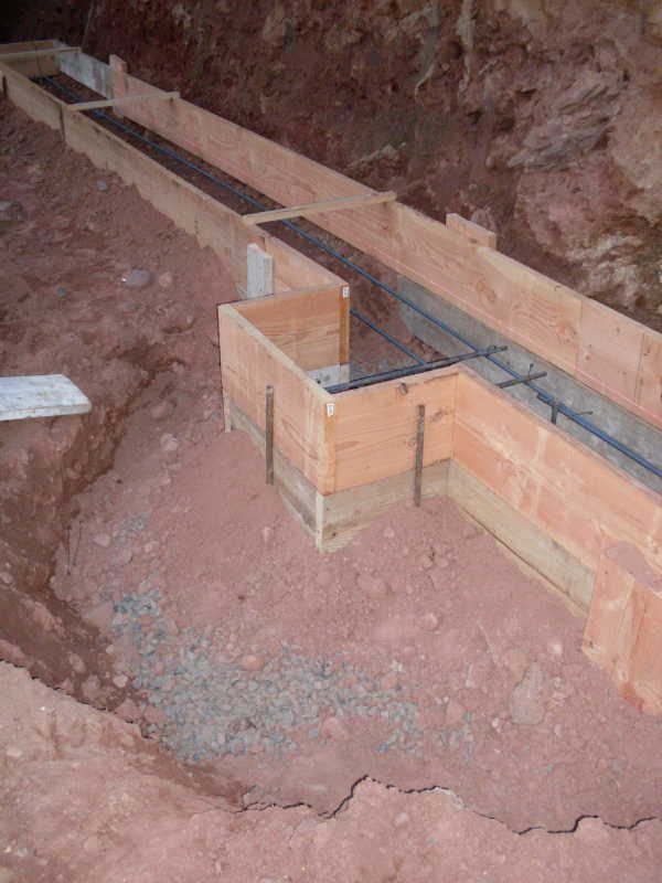 http://shunpike.spfld.com/shunpike_road/2010/07/26/DryWellCloseup.jpg