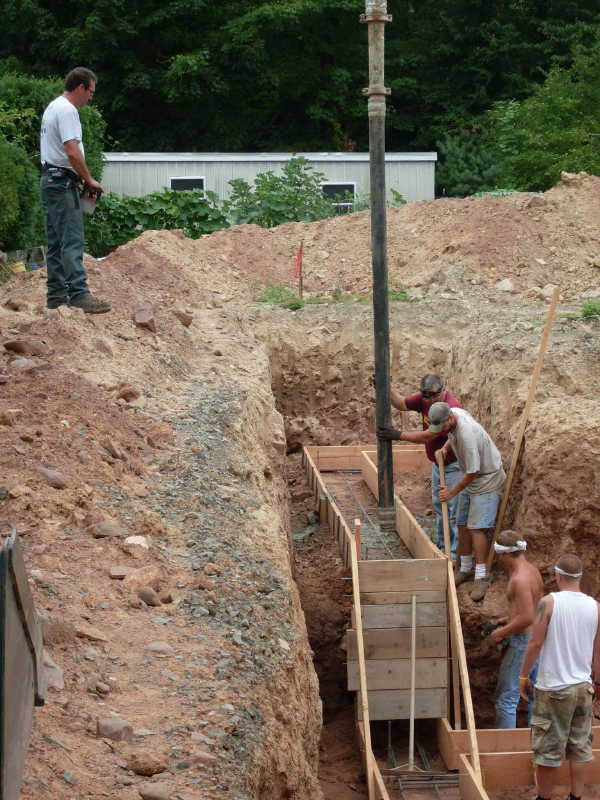 http://shunpike.spfld.com/shunpike_road/2010/07/28/Concrete05.JPG