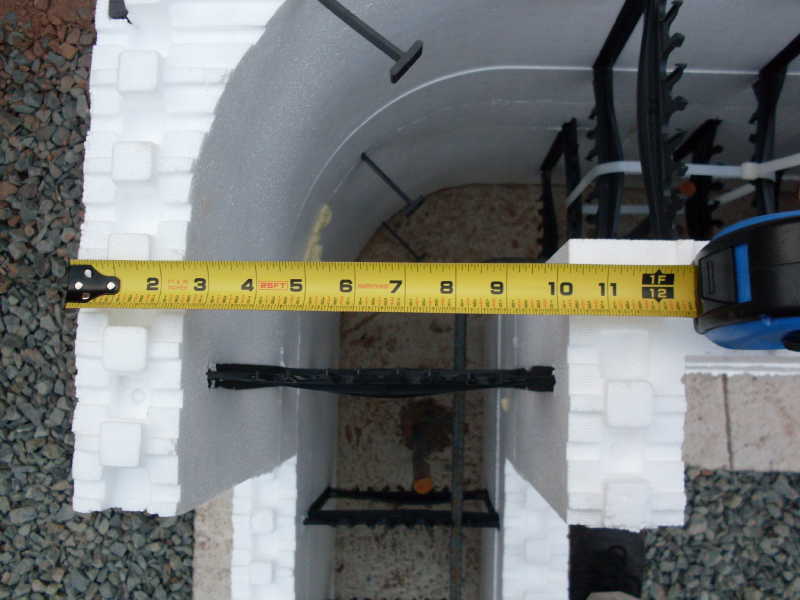 http://shunpike.spfld.com/shunpike_road/2010/08/05/03basementblocks.jpg