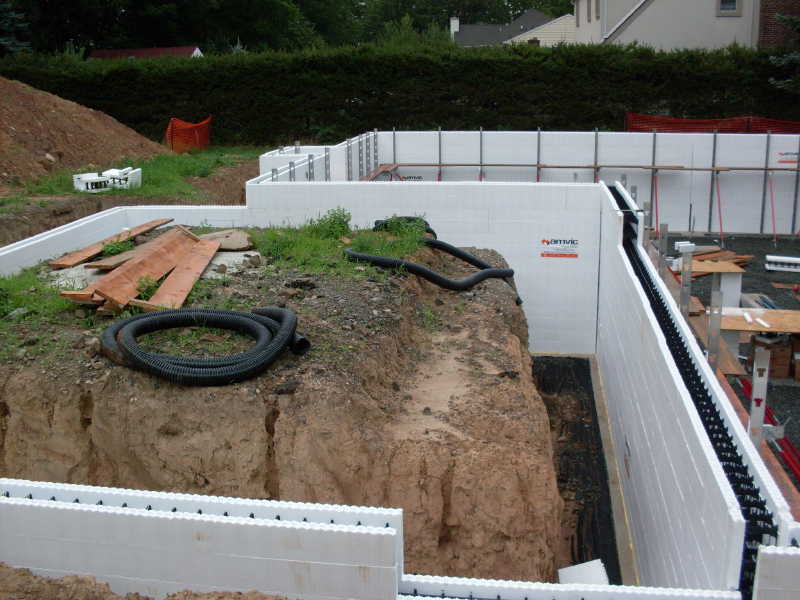 http://shunpike.spfld.com/shunpike_road/2010/08/15/Side2.jpg